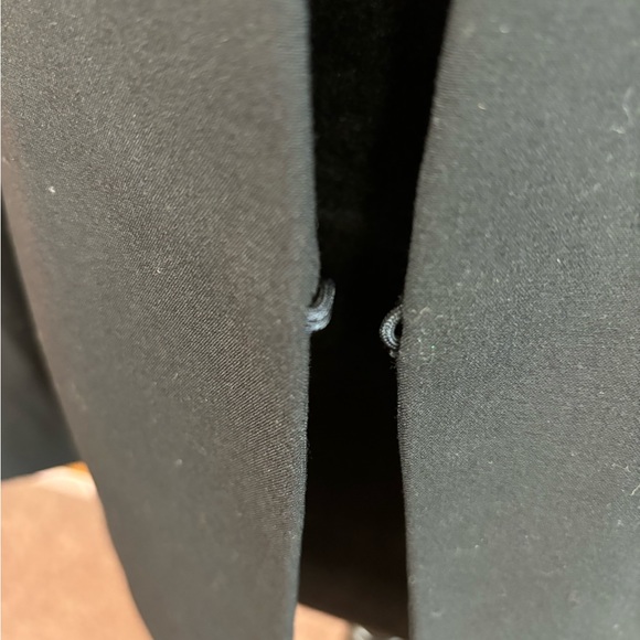 ❄️❄️Chaus Size 4 Black Blazer - Picture 7 of 9